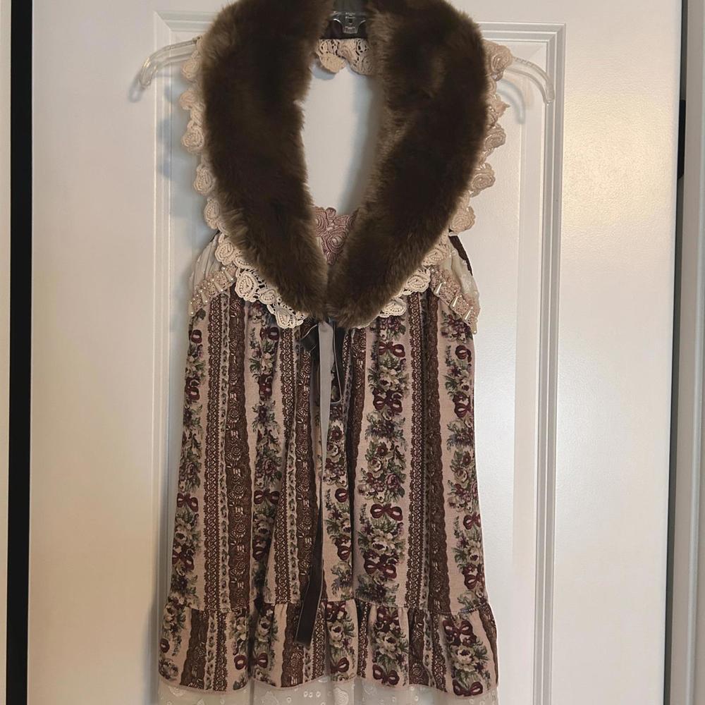 Axes Femme Japan Rose Pink Lace Floral Tapestry Lace Tank Top and Stole Set